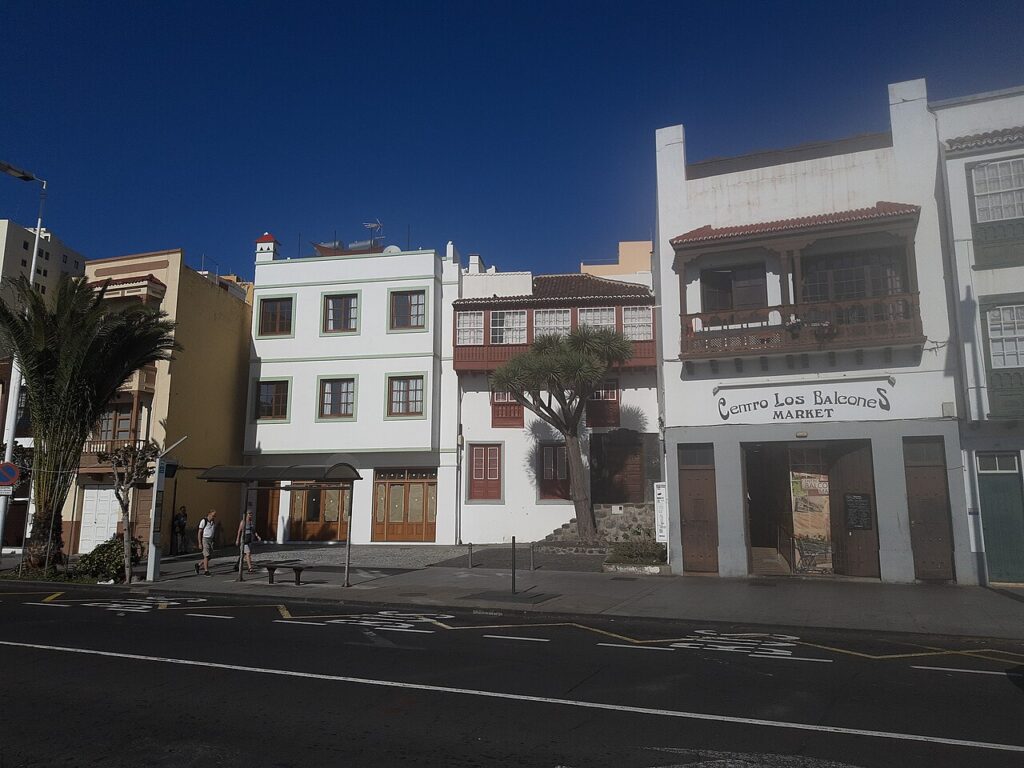 Balcones junto al mar en Santa Cruz de La Palma